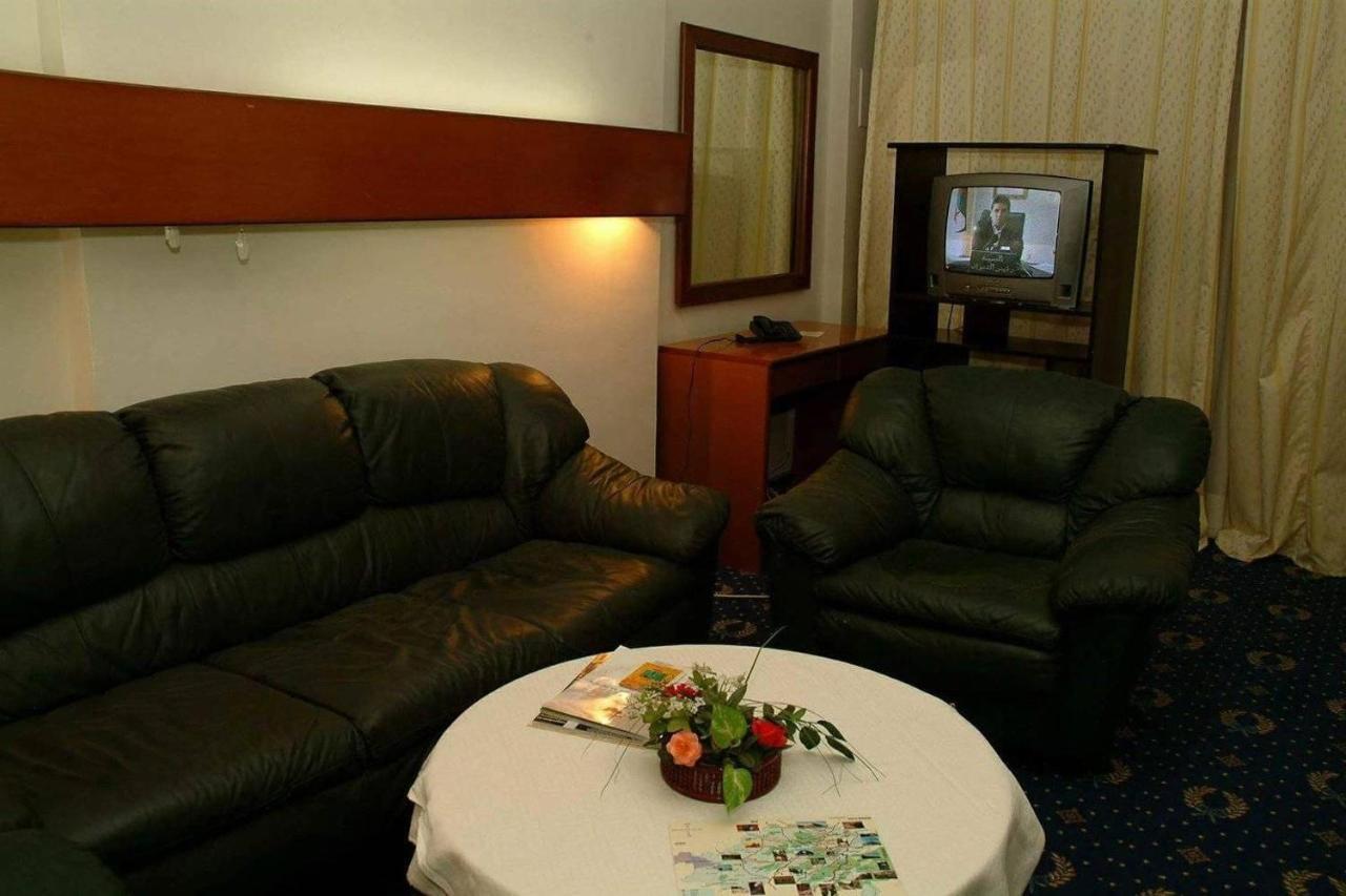 Hotel Chelia Батна Экстерьер фото